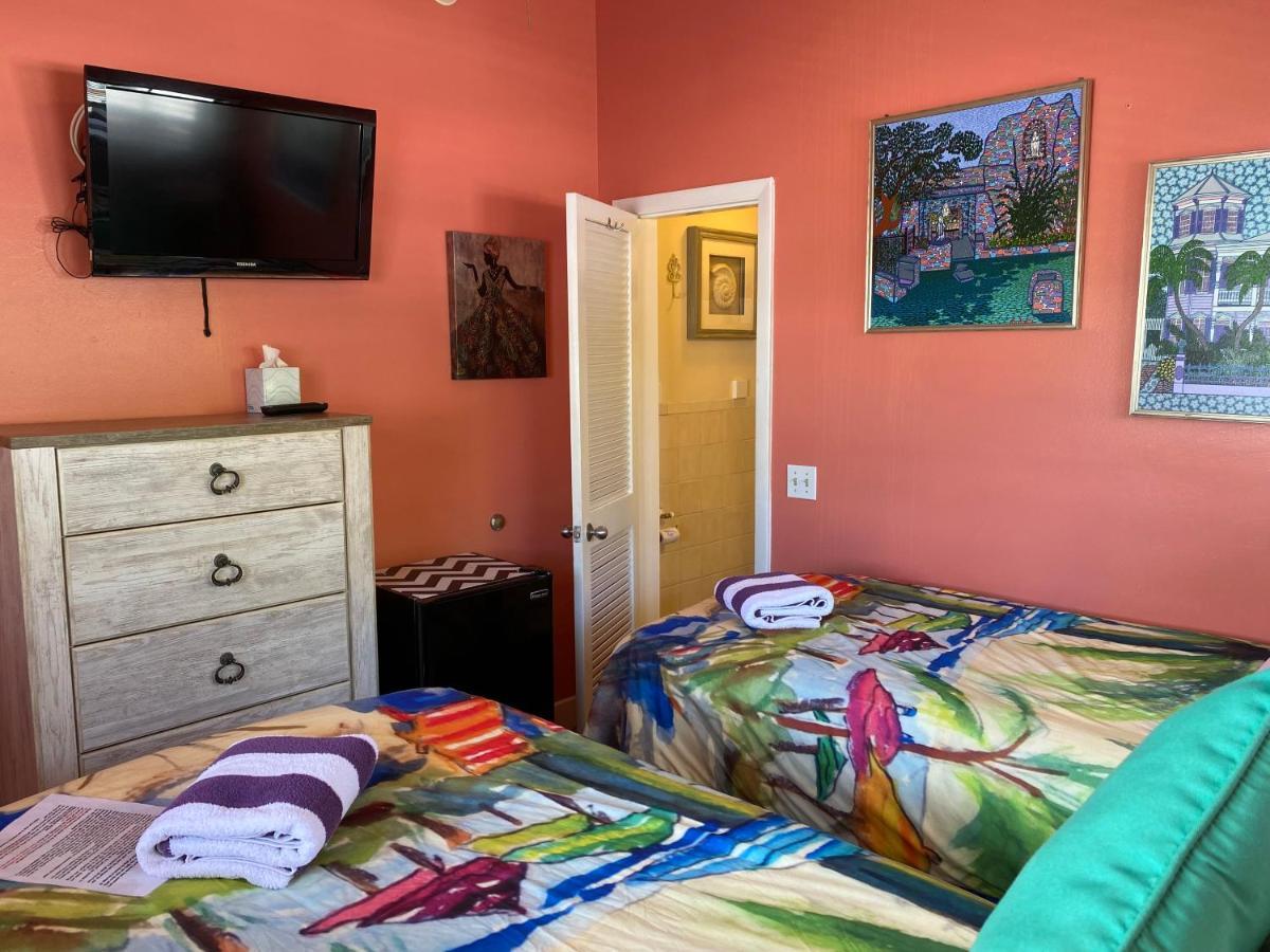 Caribbean House Hotel Key West Bagian luar foto
