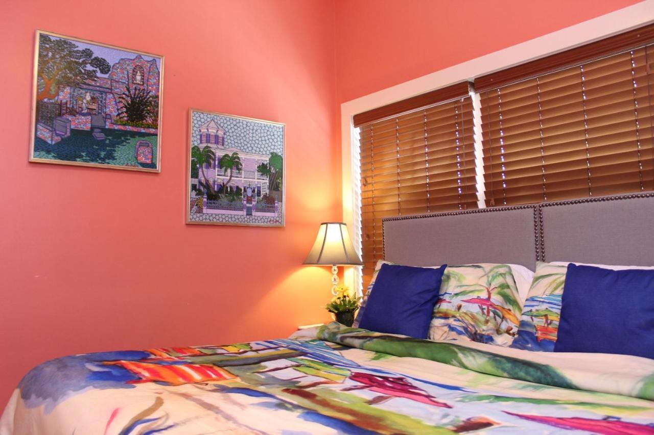 Caribbean House Hotel Key West Bagian luar foto